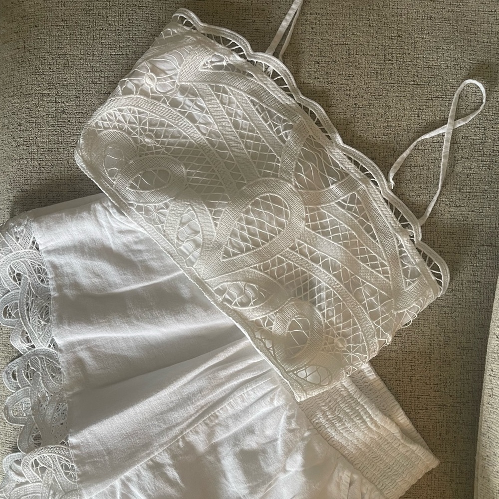 American Eagle cropped lace top & short set